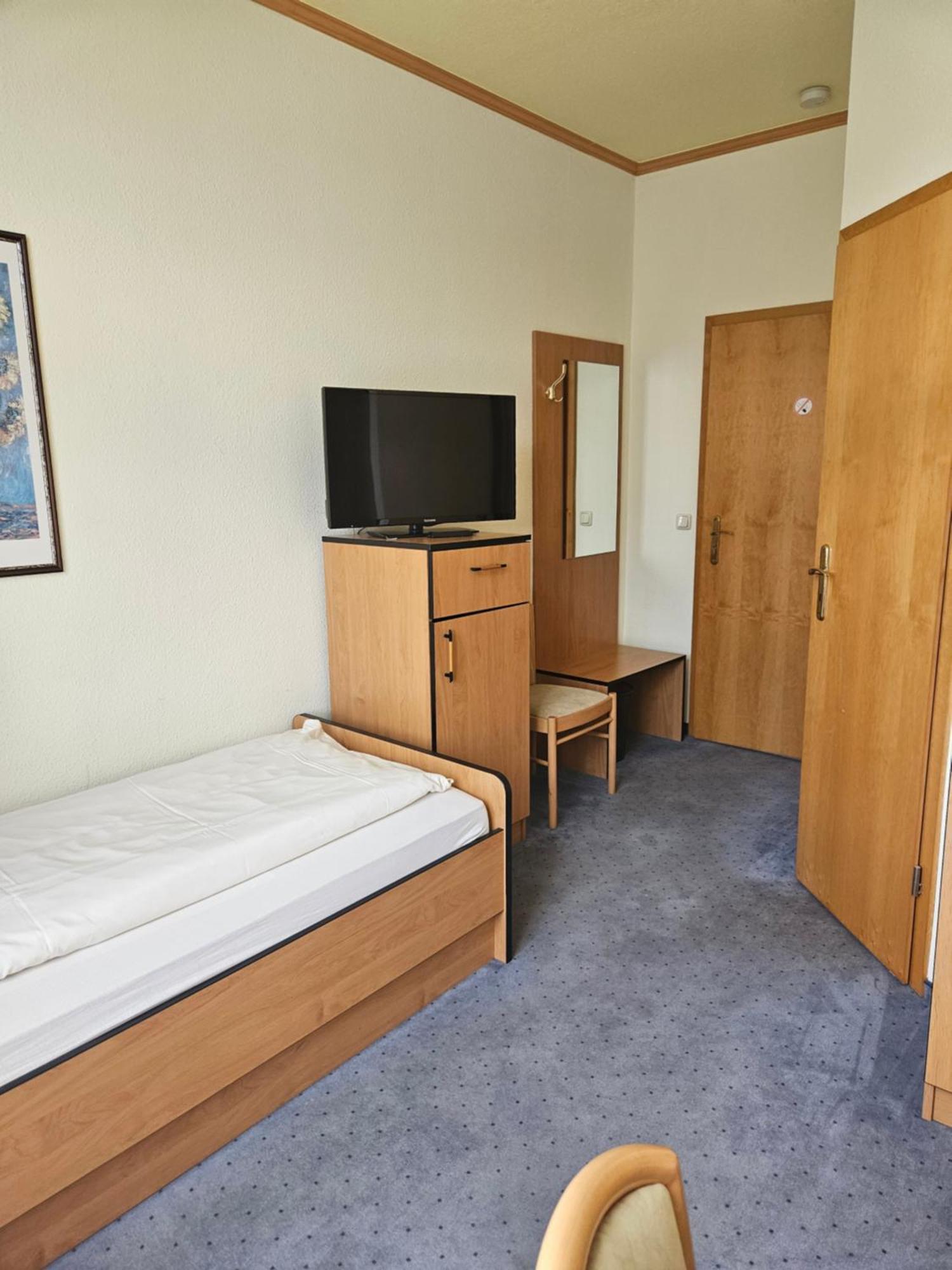 Hotel Zur Krone Hasselfelde Exteriör bild